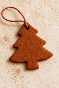 Read more about the article Christmas Traditions to Start With Children(That They’ll Want to Carry Into Adulthood)